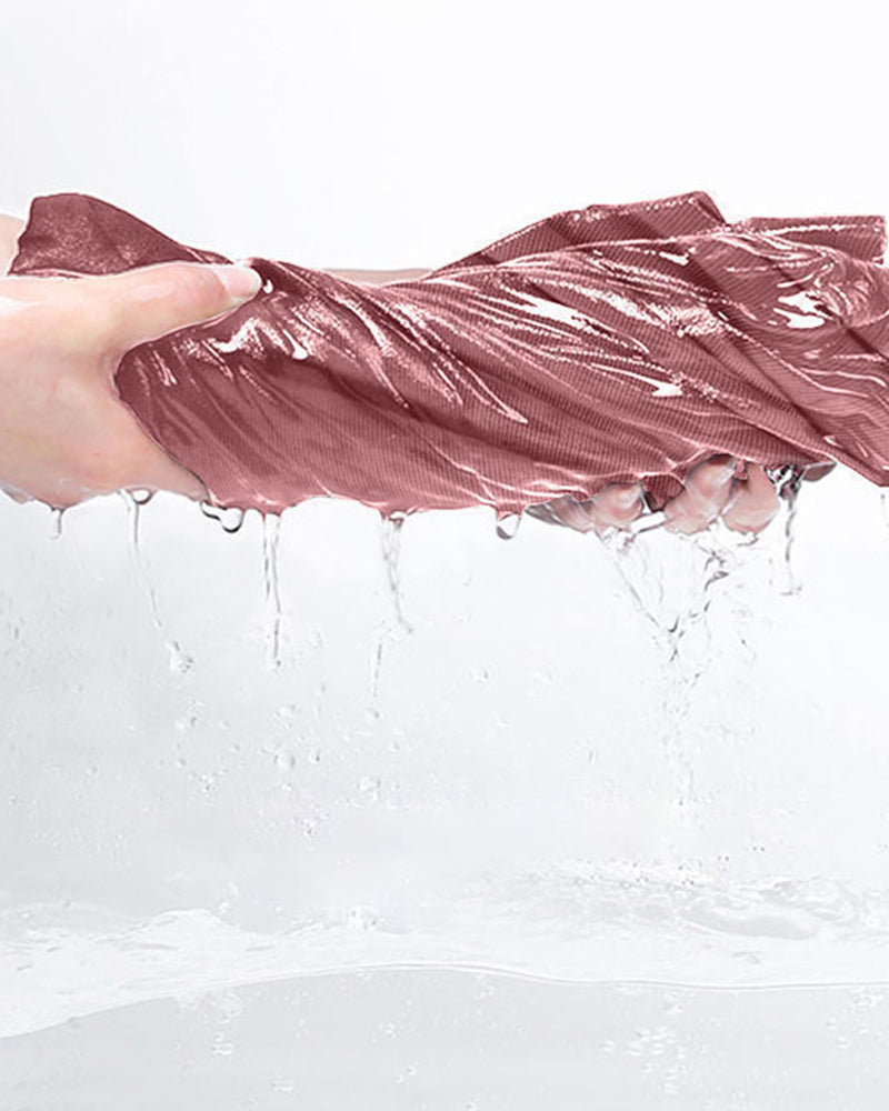 Ice silk pyjamas in two pieces