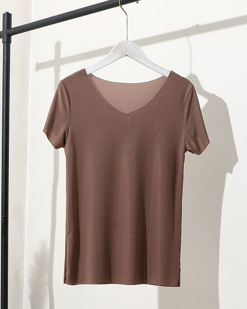 Ice silk pyjamas in two pieces