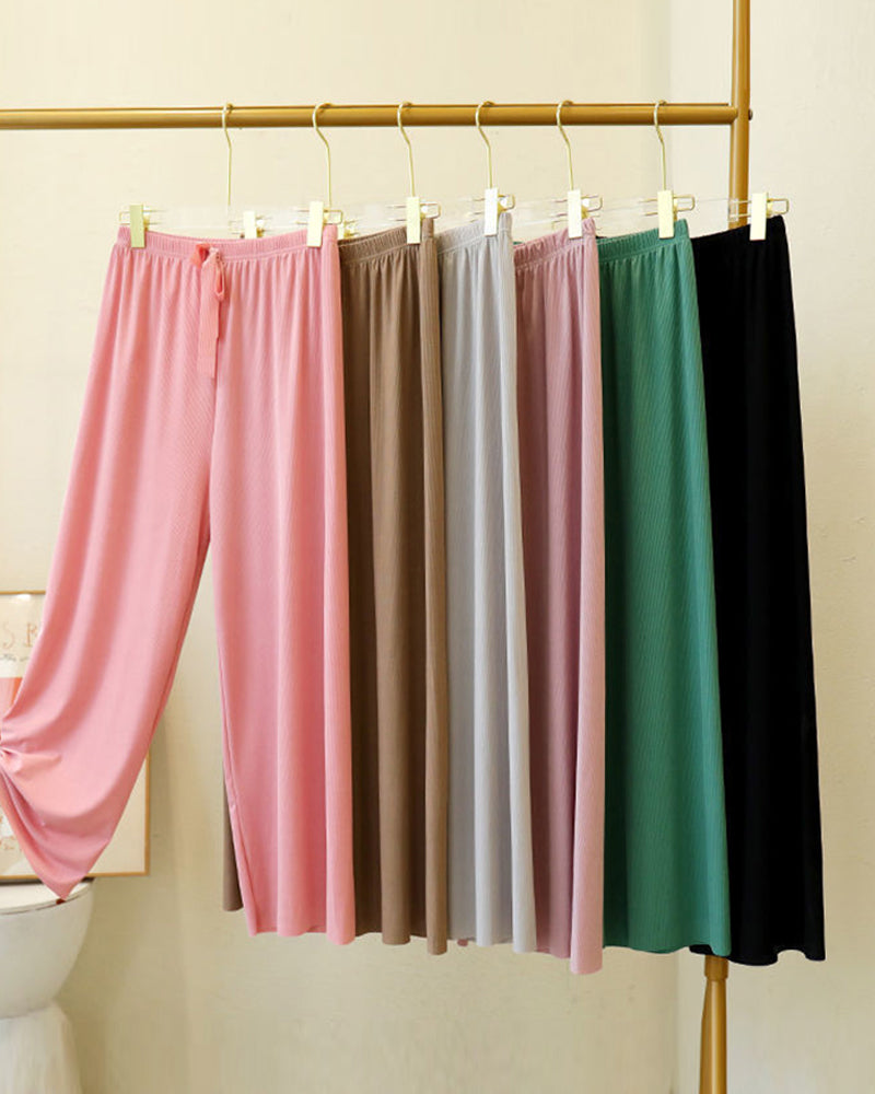 Ice silk pyjamas in two pieces