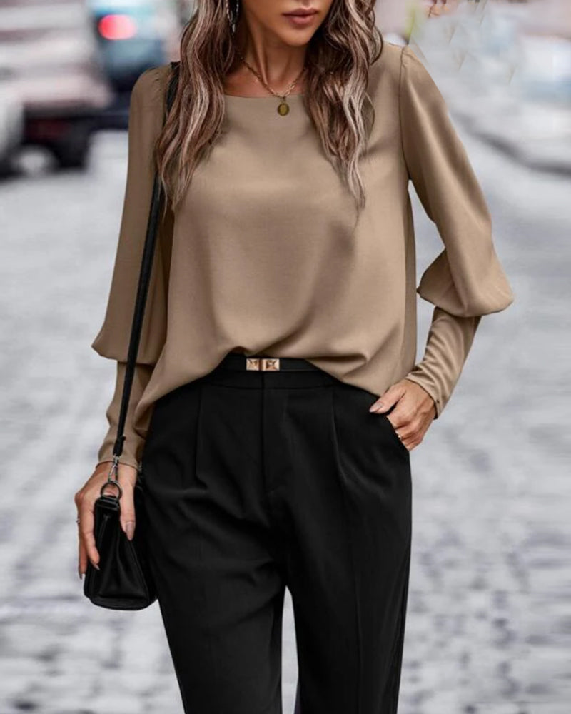 Plain blouse with lantern sleeve