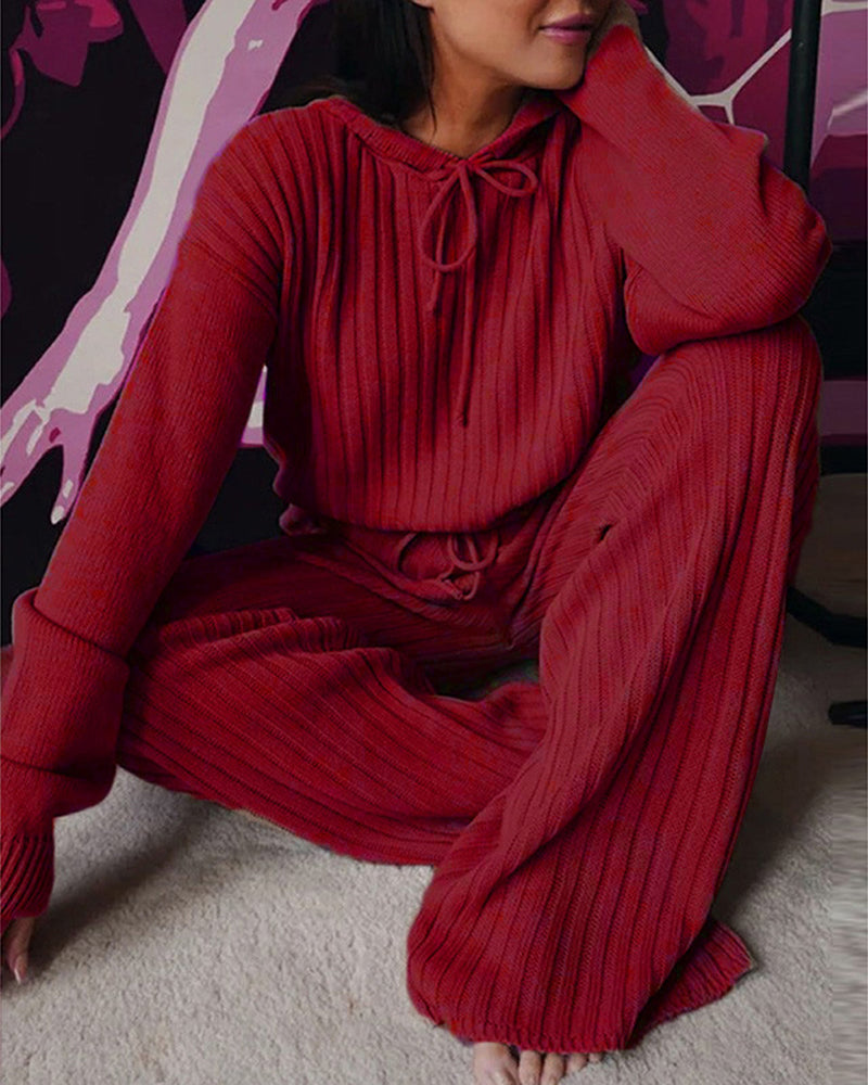 Varm stilfuld hættedragt med pyjamas