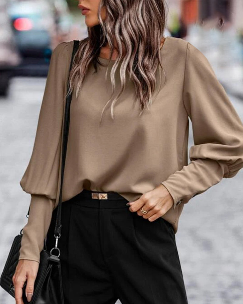 Plain blouse with lantern sleeve