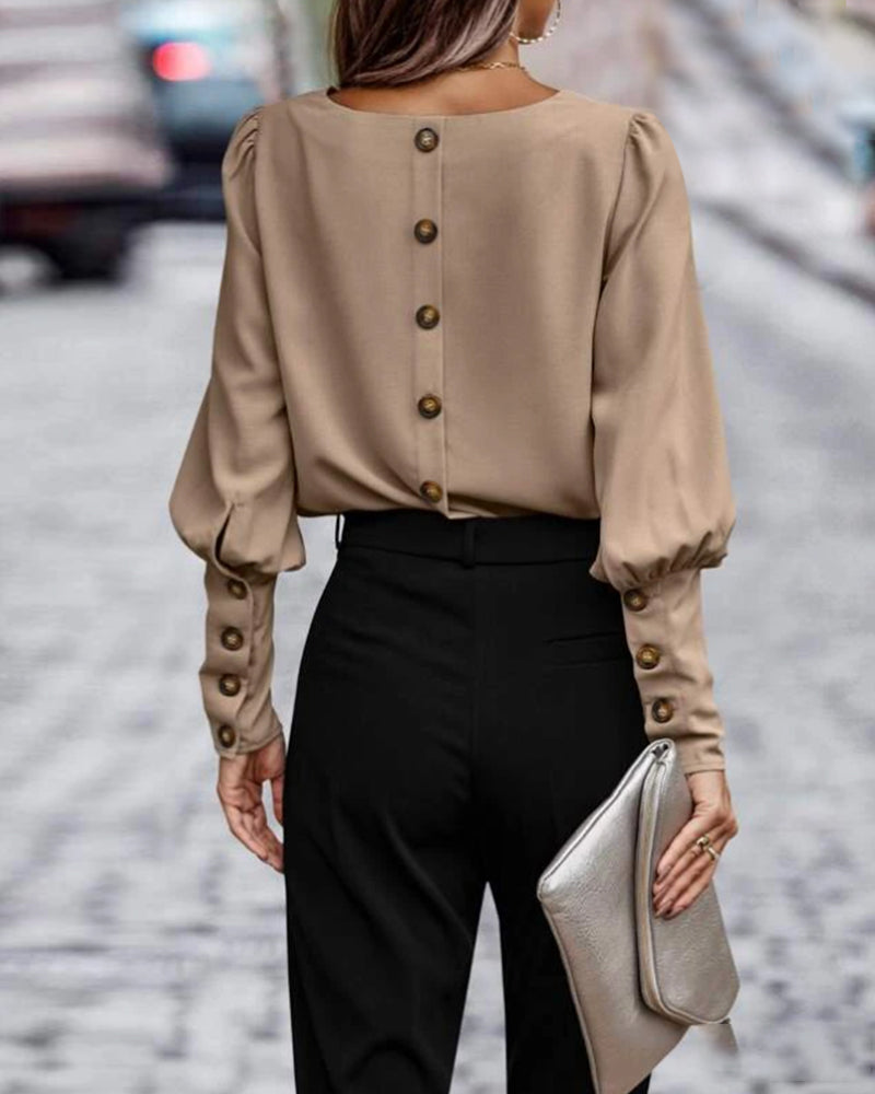 Plain blouse with lantern sleeve