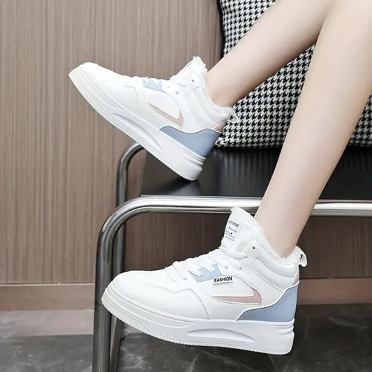 Yara Fleece-forede sneakers til kvinder