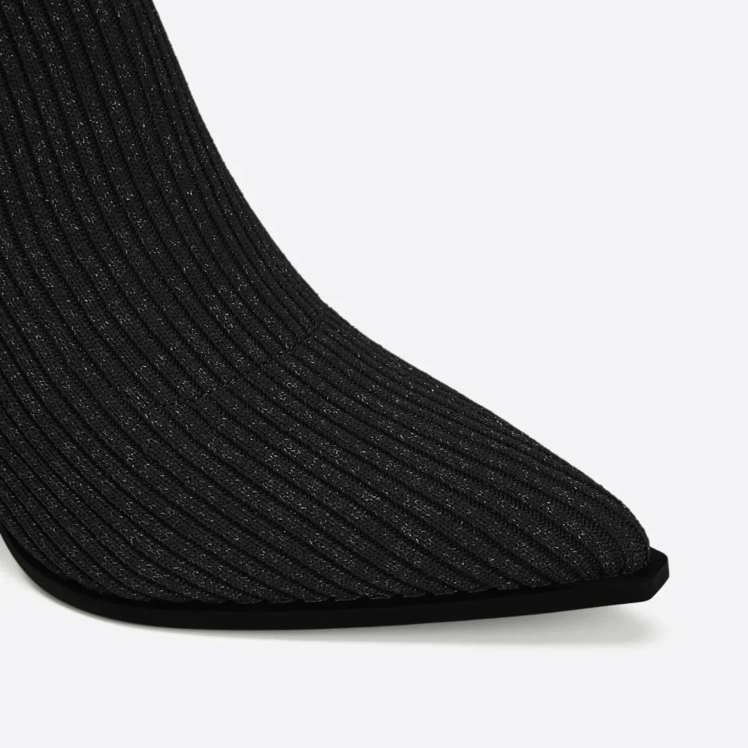 Gemma Knitted boots with a stylish heel for women