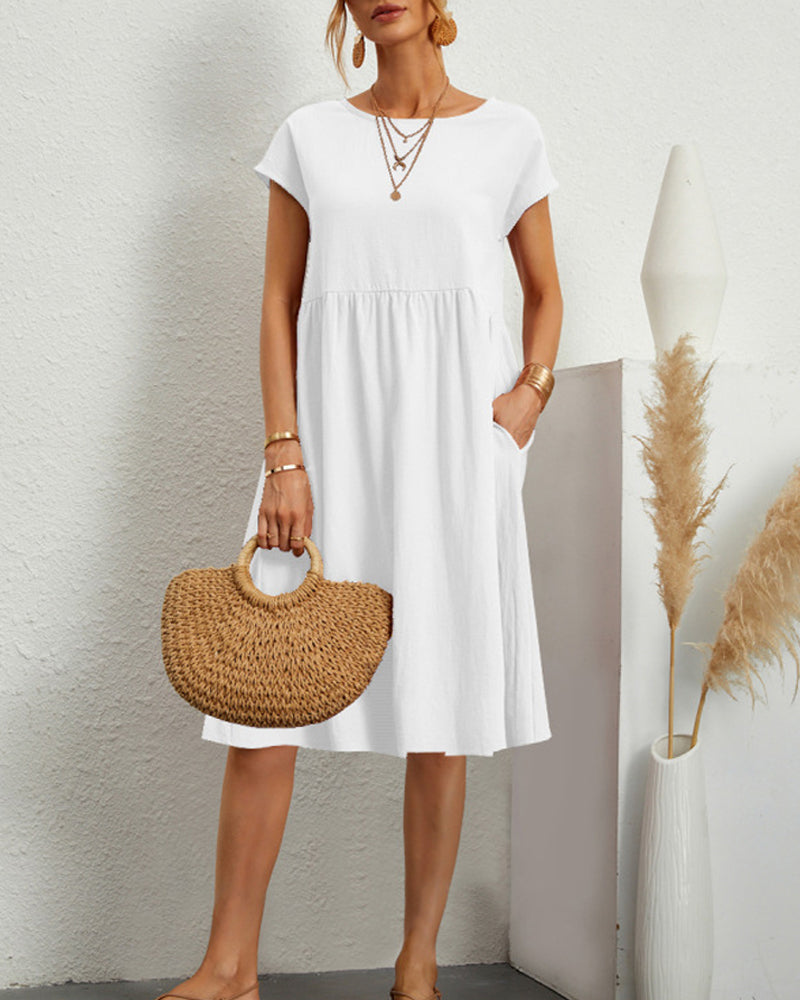 Loose dress with round neck