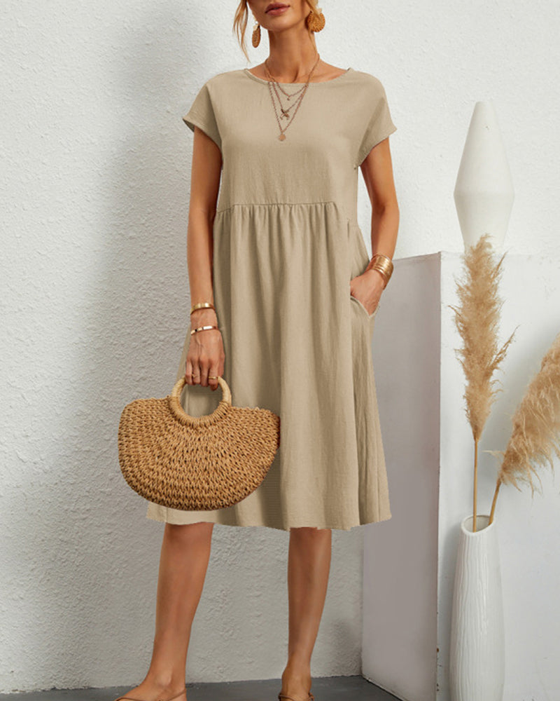 Loose dress with round neck