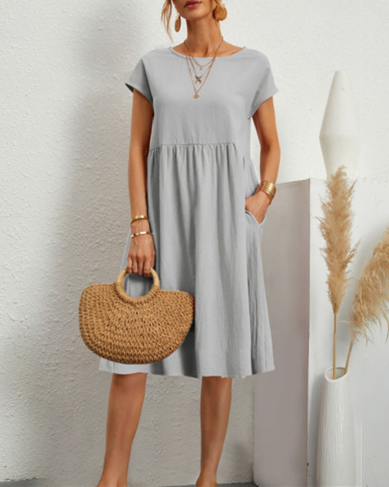 Loose dress with round neck