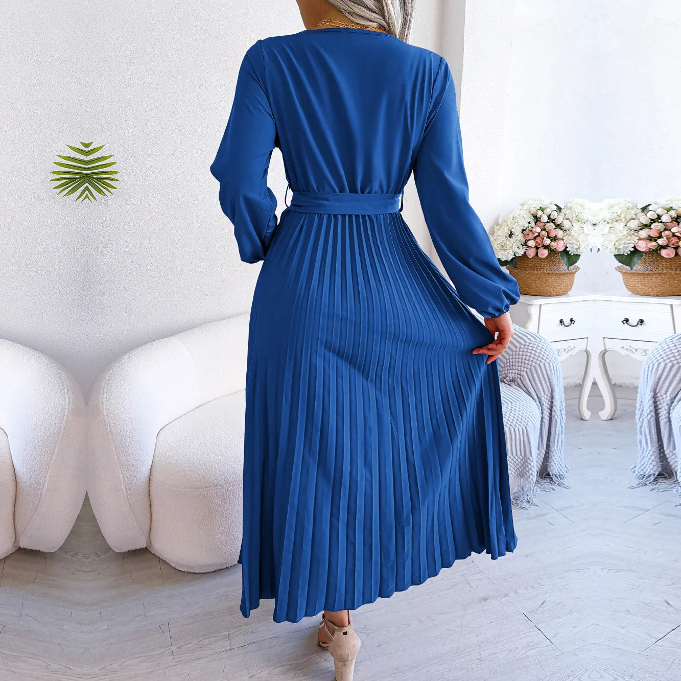 Lena - fashion pleated V-neck long dress for summer 2024