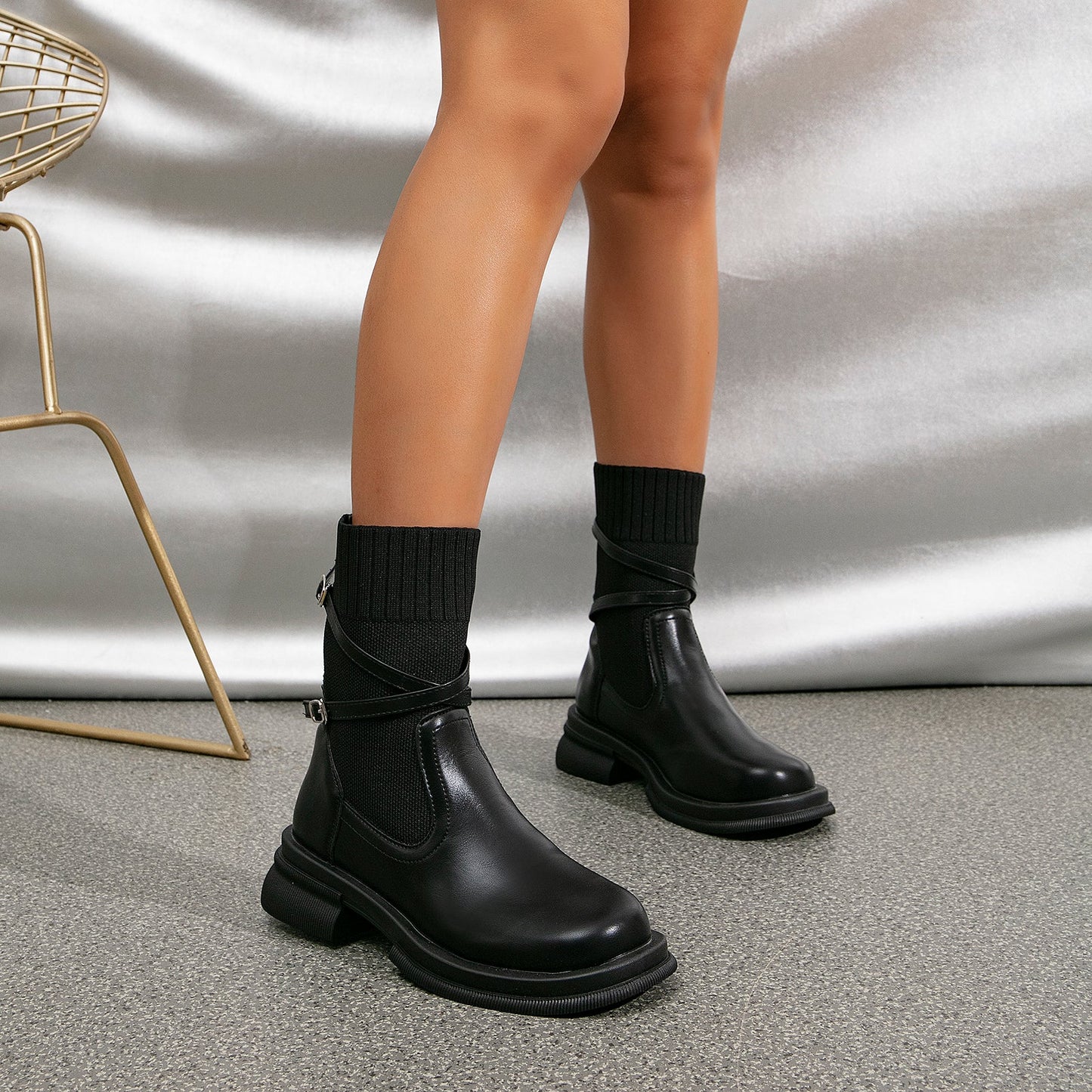 MOUSSE FIT - Ankle Boots With Strap
