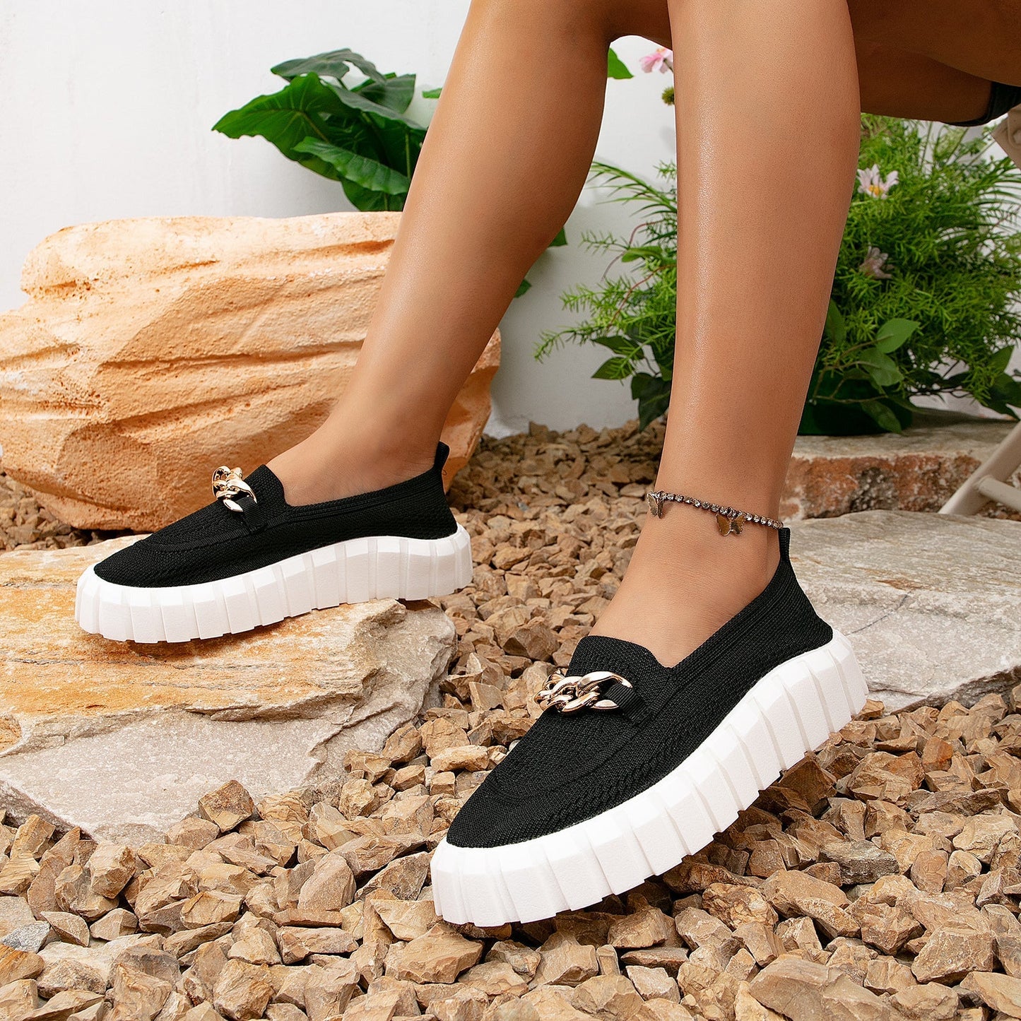 MOUSSE FIT - Comfortable designer loafers with handcrafted chain details