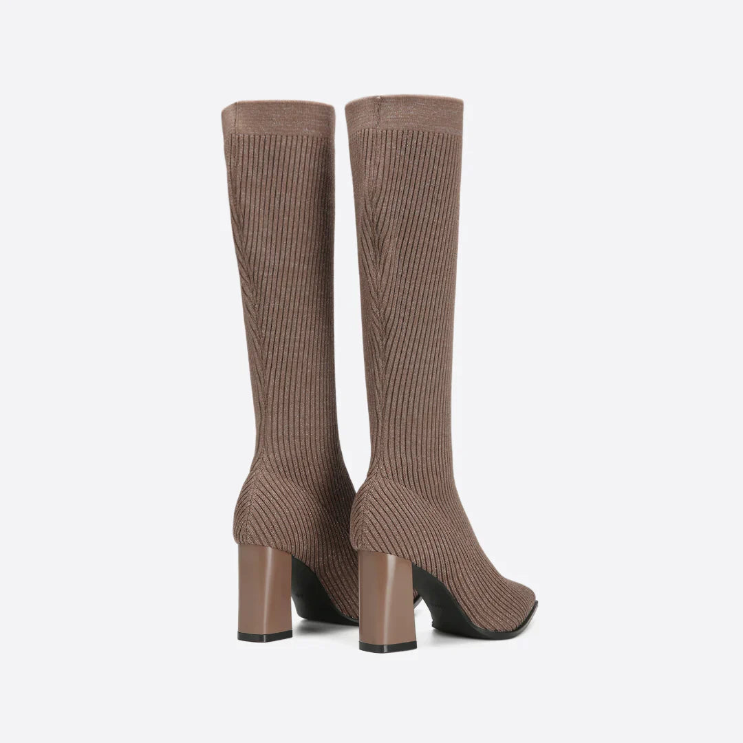 Gemma Knitted boots with a stylish heel for women