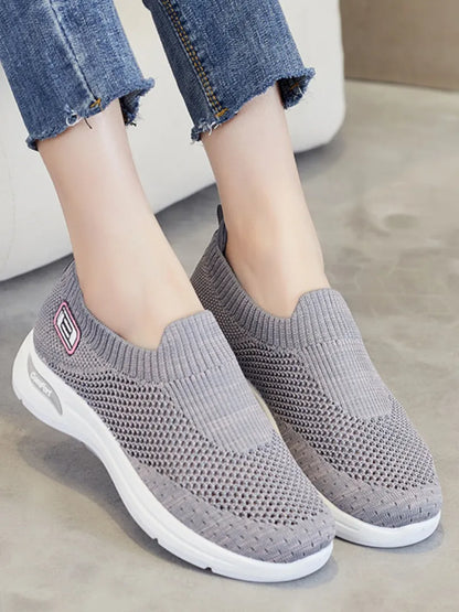 Elara - New breathable casual sports shoes