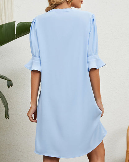 One-color half-sleeve dress with v-neckline