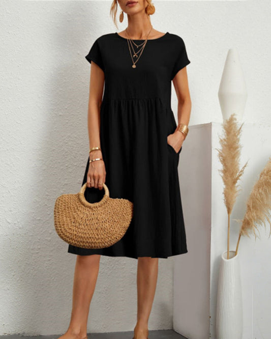 Loose dress with round neck